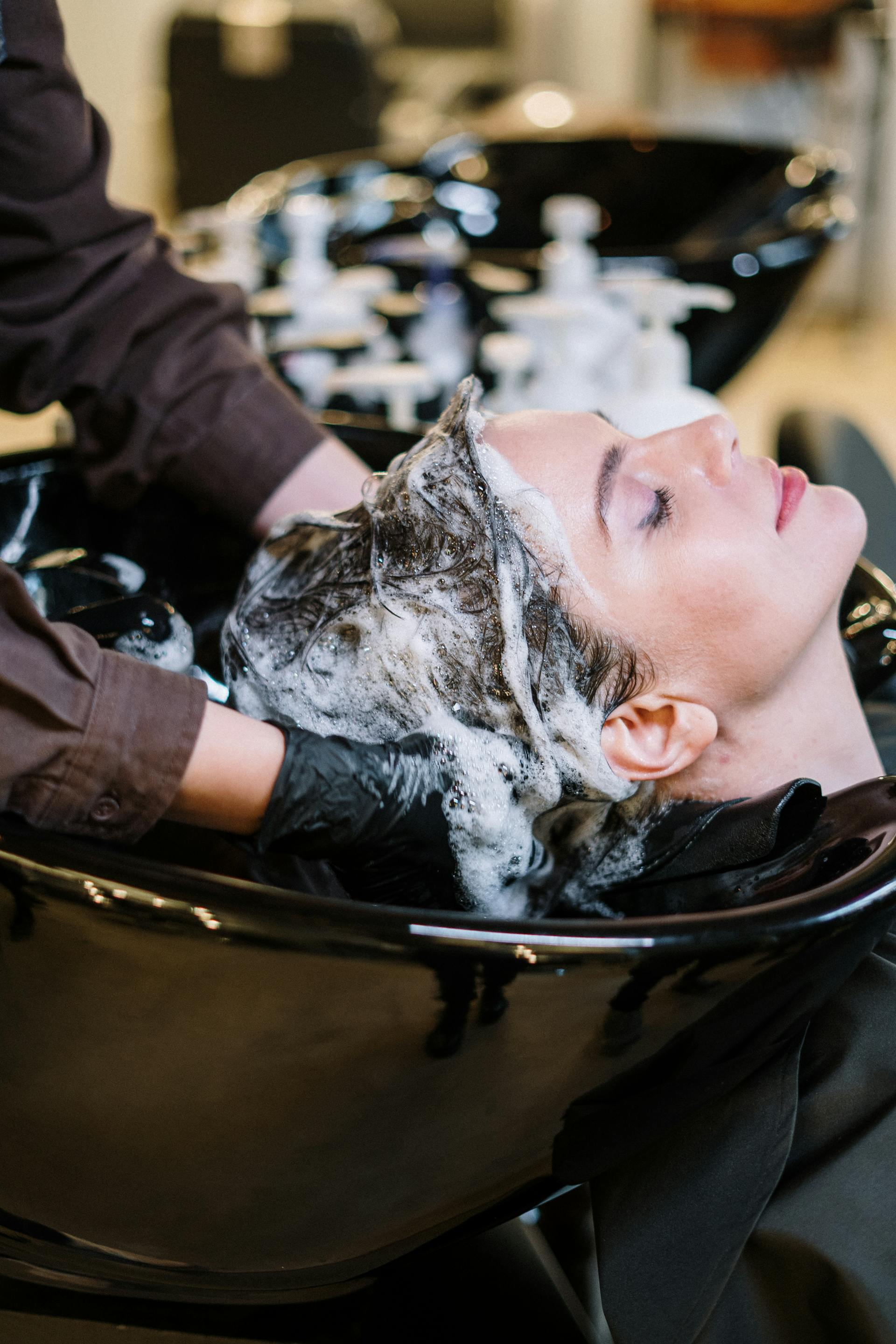Επικοινωνία με το κουρείο The Athenians Barbers